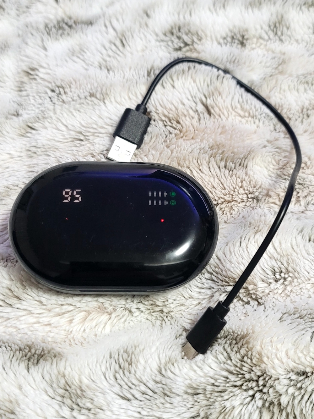 Wireless Sport Earbuds with Charging Case - Black